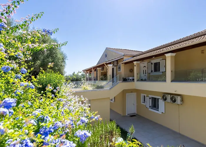 Lazaros Apartments